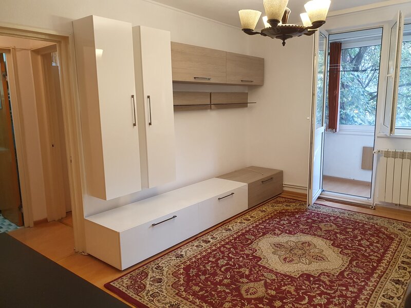 Drumul Taberei- Tg Neamt- Vanzare 2 camere 3/10 centrala mobilat renovat